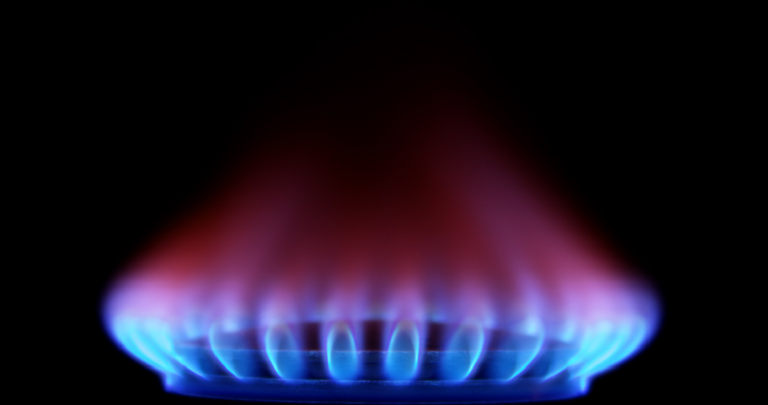 دراسة تكشف علاقة مواقد الغاز بإصابات الربو لدى الأطفال