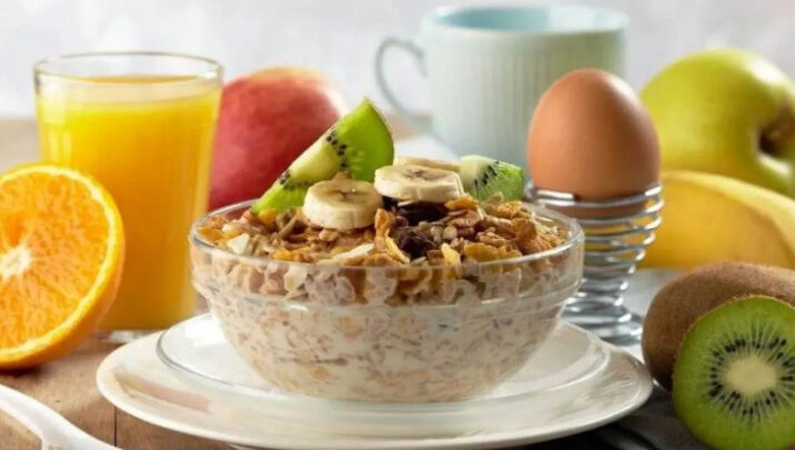 وجبة إفطار غنية بالسعرات تقي مرضى القلب من الاكتئاب